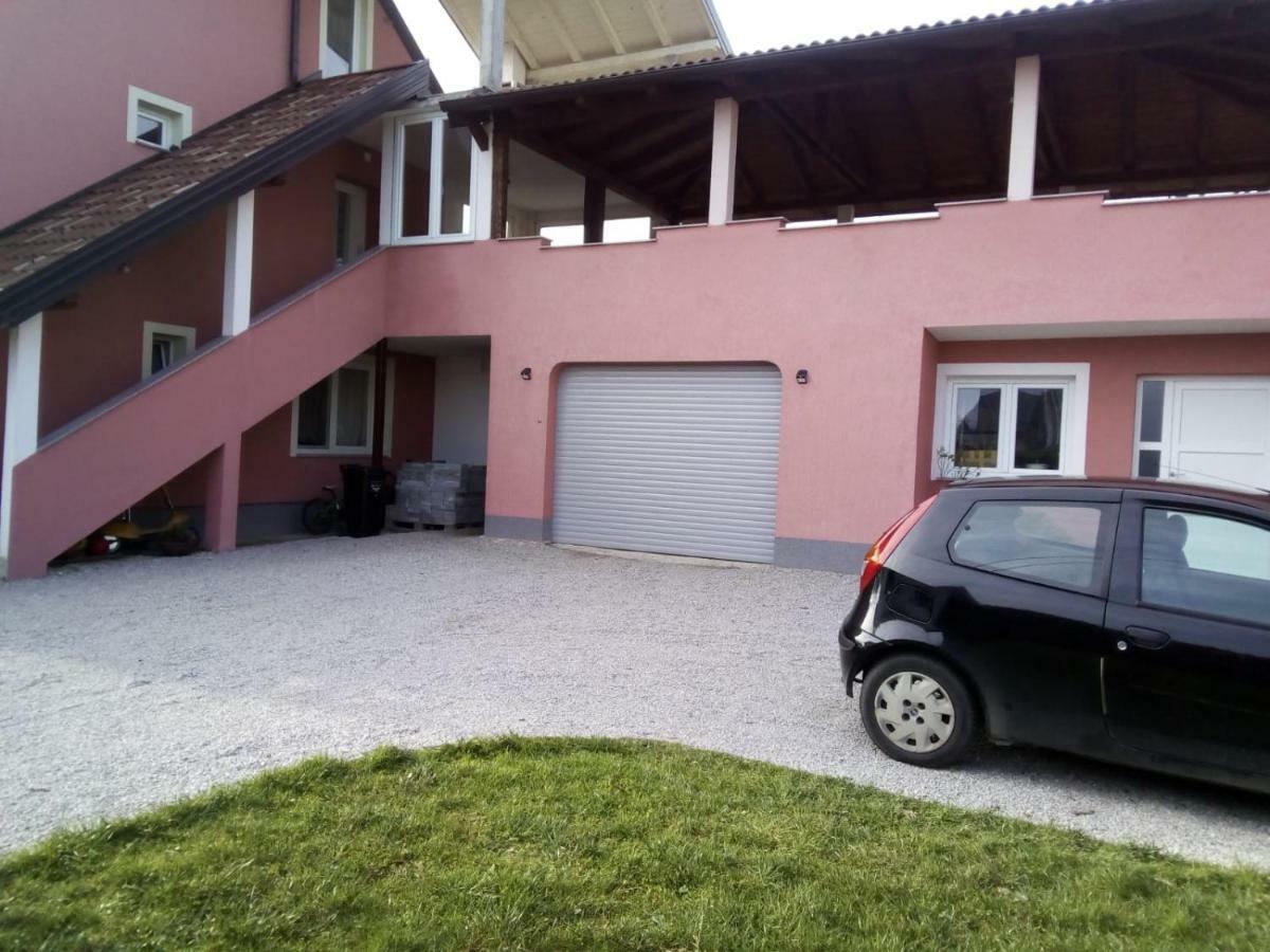 Studio Apartman Zagreb Horvati Rakov Potok Εξωτερικό φωτογραφία